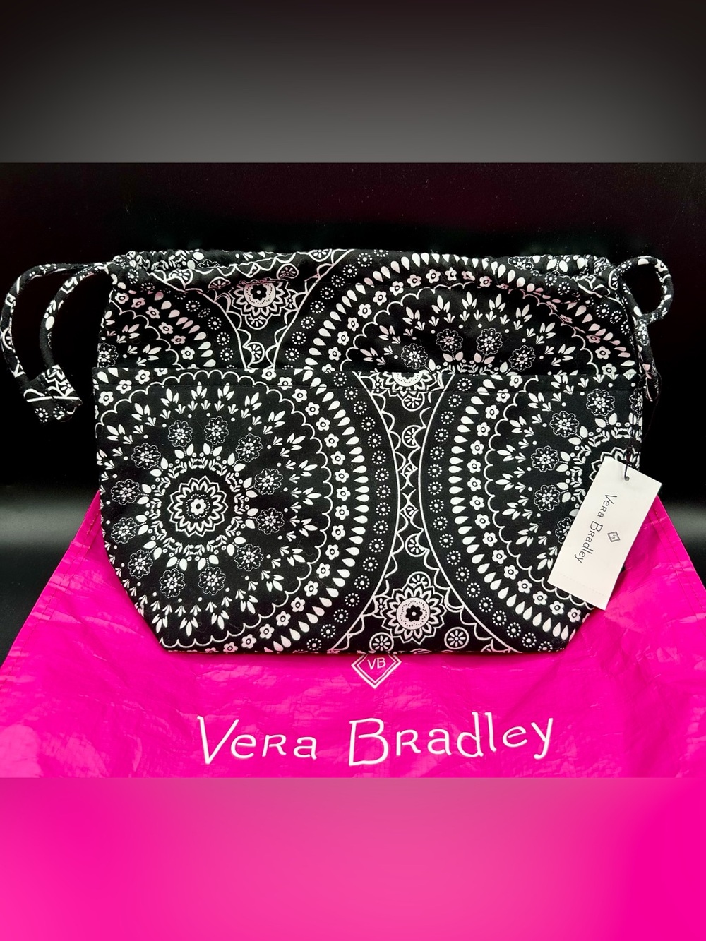 VERA BRADLEY Pocket Ditty Bag Black Bandana Medallion.